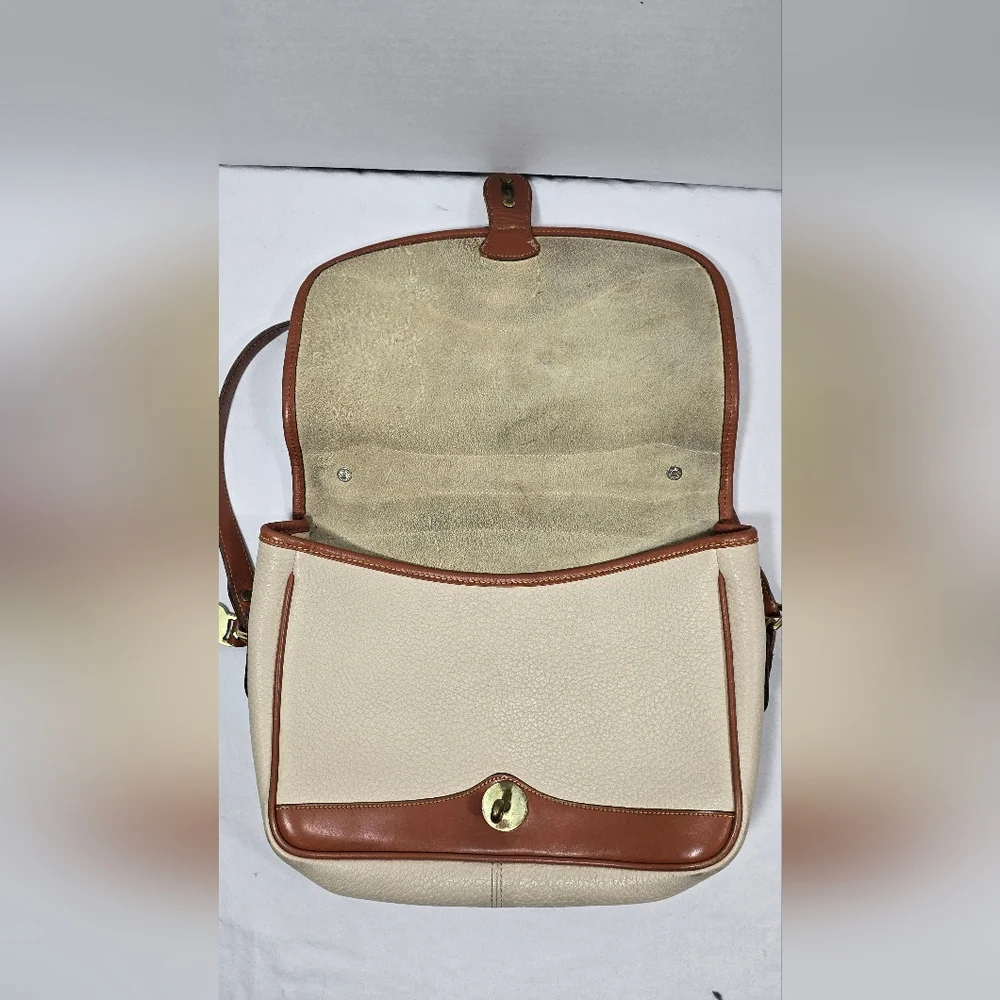 VINTAGE Dooney & Bourke A7-128540 Classic Leather Crossbody Bag Purse Tan Brown - Picture 7 of 16